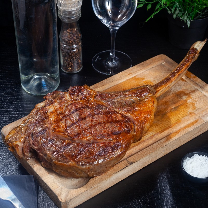 Tomahawk grade Wagyu Australie Metzger 1,4kg