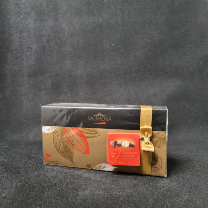 Coffret 37 chocolats assortis 345g Valrhona  Coffret de chocolat