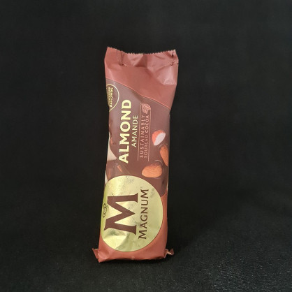 Glace bâtonnet Magnum amande  Glaces en bâtonnets et cornets