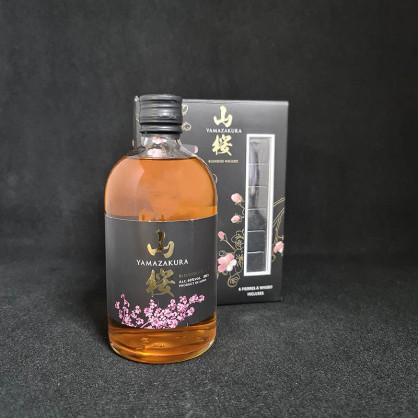 Coffret whisky blended 6 pierres 50cl Yamazakura  Blended whisky