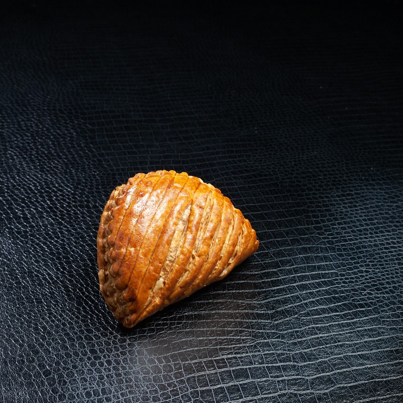 Chausson aux pommes  Viennoiseries individuelles