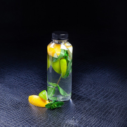 Eau détox maison citron jaune et vert menthe 50cl  Eaux détox