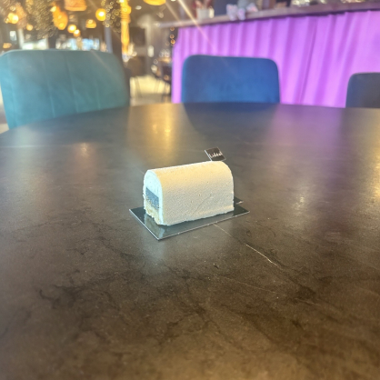 Bûche signature 1p (Disponible en 24h)  Pâtisseries individuelles