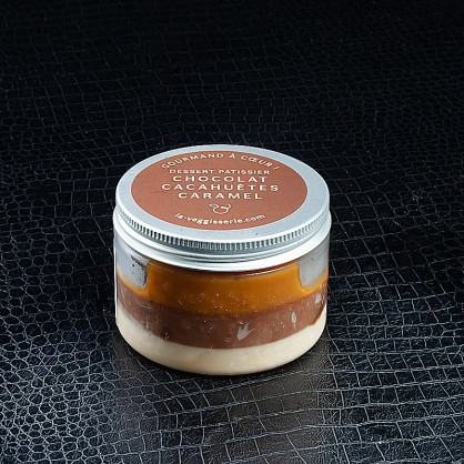 Dessert pâtissier chocolat cacahuètes caramel La Veggisserie