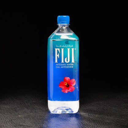 Eau plate 1L Fiji  Eaux plates