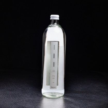 Spring water still plate 75cl Tau  Eaux plates