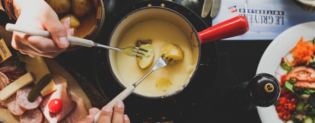 Raclettes, fondues, mont d'or et cheddars